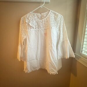 Lily Pulitzer S small white eyelet top blouse shirt with bell sleeves